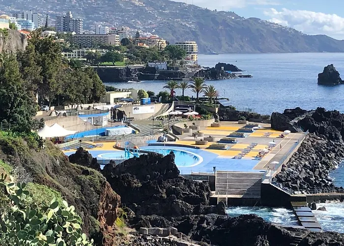 Ocean Dream Apartment- Air Condition 公寓 *